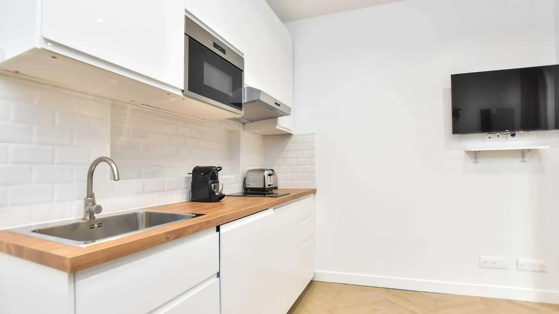 Magnificent Apartment - 1Br 4P - Ste Marguerite Paris France